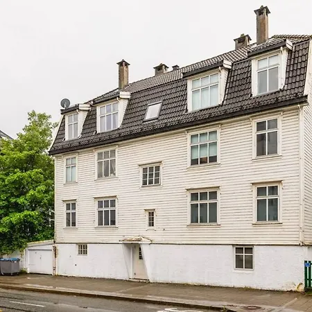 Dinbnb I New 2021 I Sonos And Smart Tv Apartman *