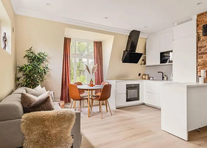 Apartman Dinbnb I New 2021 I Sonos And Smart Tv